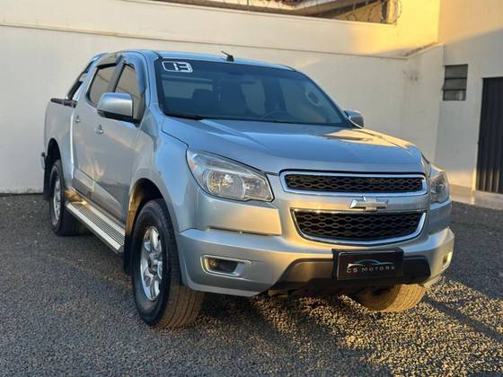 CHEVROLET S10 2.4 LT 4X2 CD 8V FLEX 4P MANUAL CHEVROLET S10 2.4 LT 4X2 CD 8V FLEX 4P MANUAL